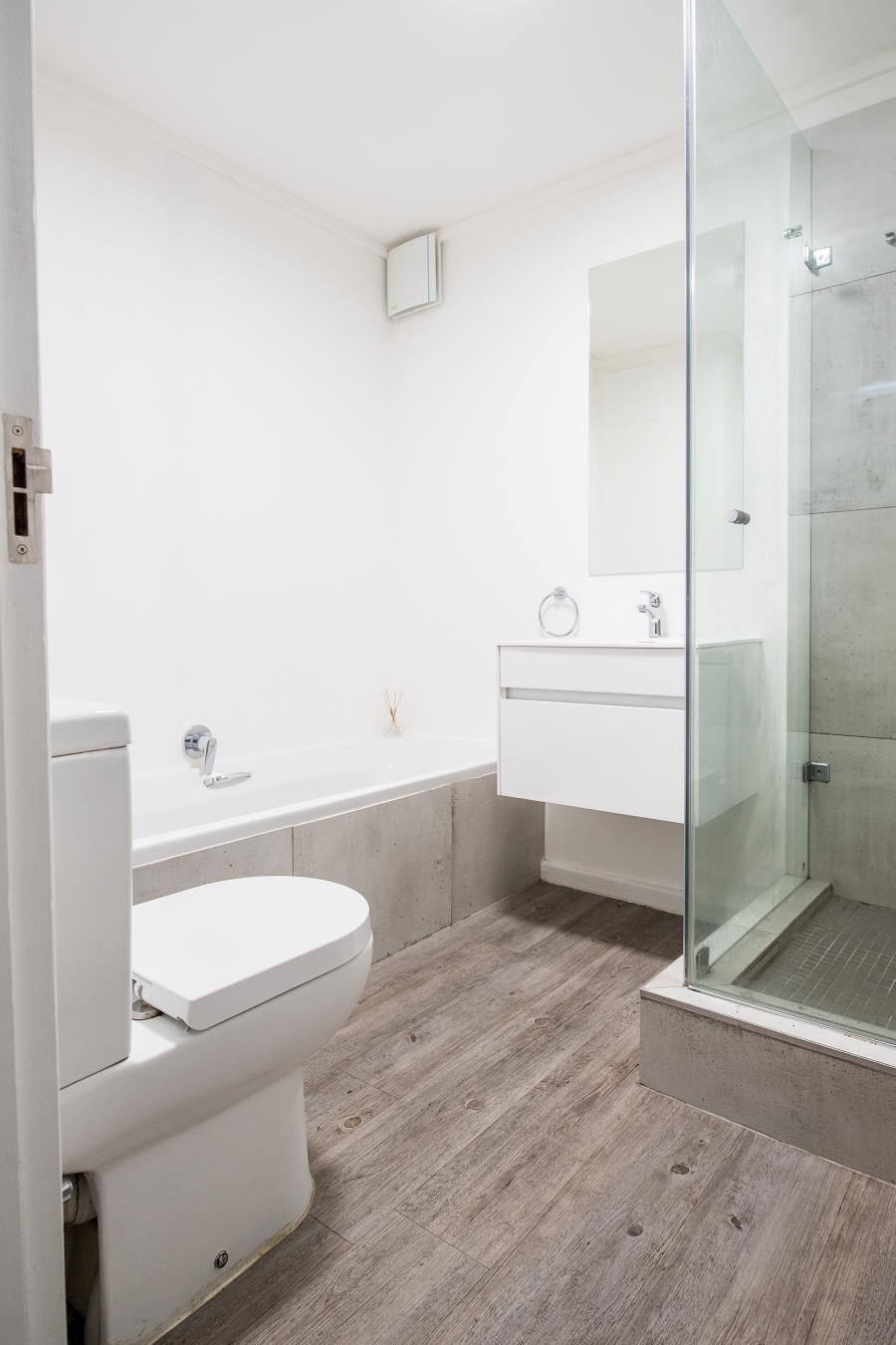 2 Bedroom Property for Sale in Zonnebloem Western Cape